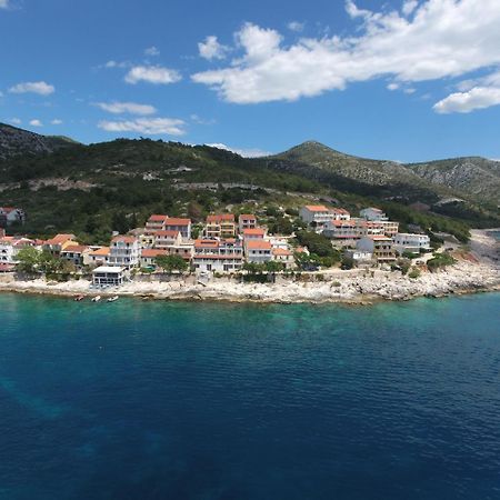 Luxury Bellavista Amazing Sea Holidays With Private Beach & Parking ميلنا المظهر الخارجي الصورة