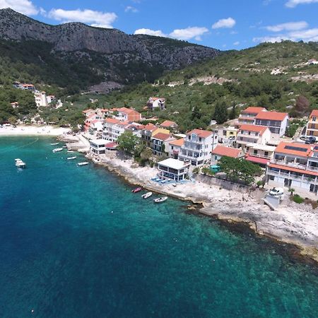 Luxury Bellavista Amazing Sea Holidays With Private Beach & Parking ميلنا المظهر الخارجي الصورة