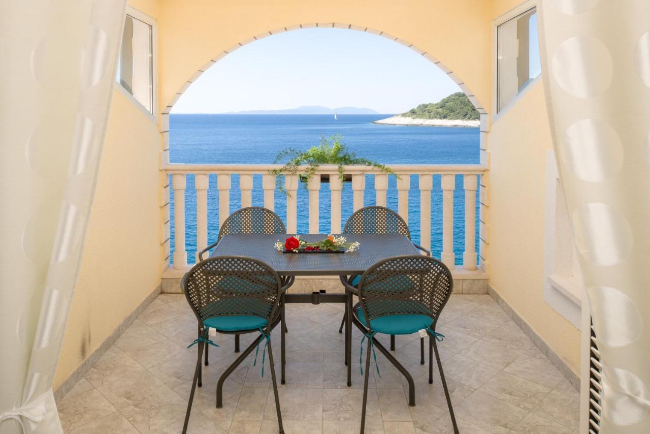 Luxury Bellavista Amazing Sea Holidays With Private Beach & Parking ميلنا المظهر الخارجي الصورة