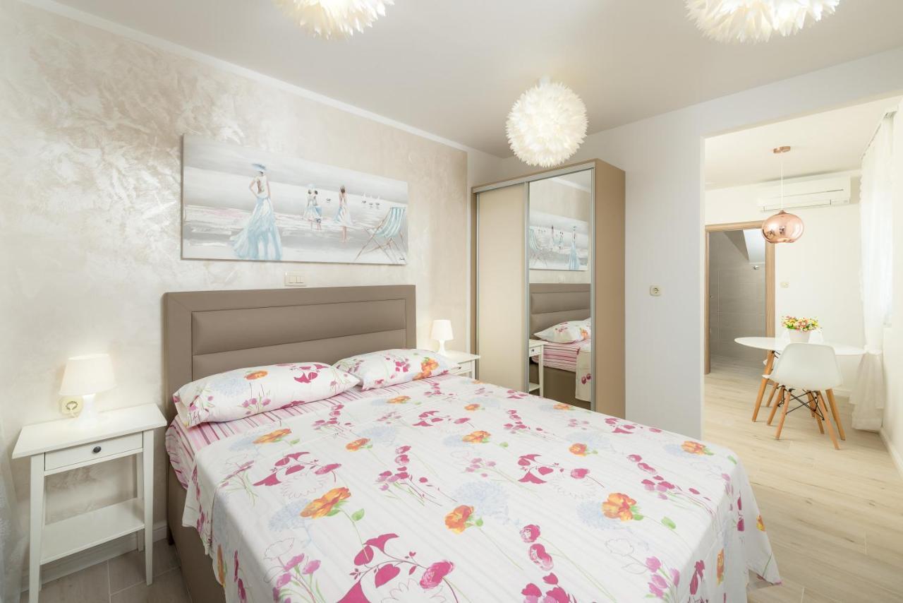 Luxury Bellavista Amazing Sea Holidays With Private Beach & Parking ميلنا المظهر الخارجي الصورة