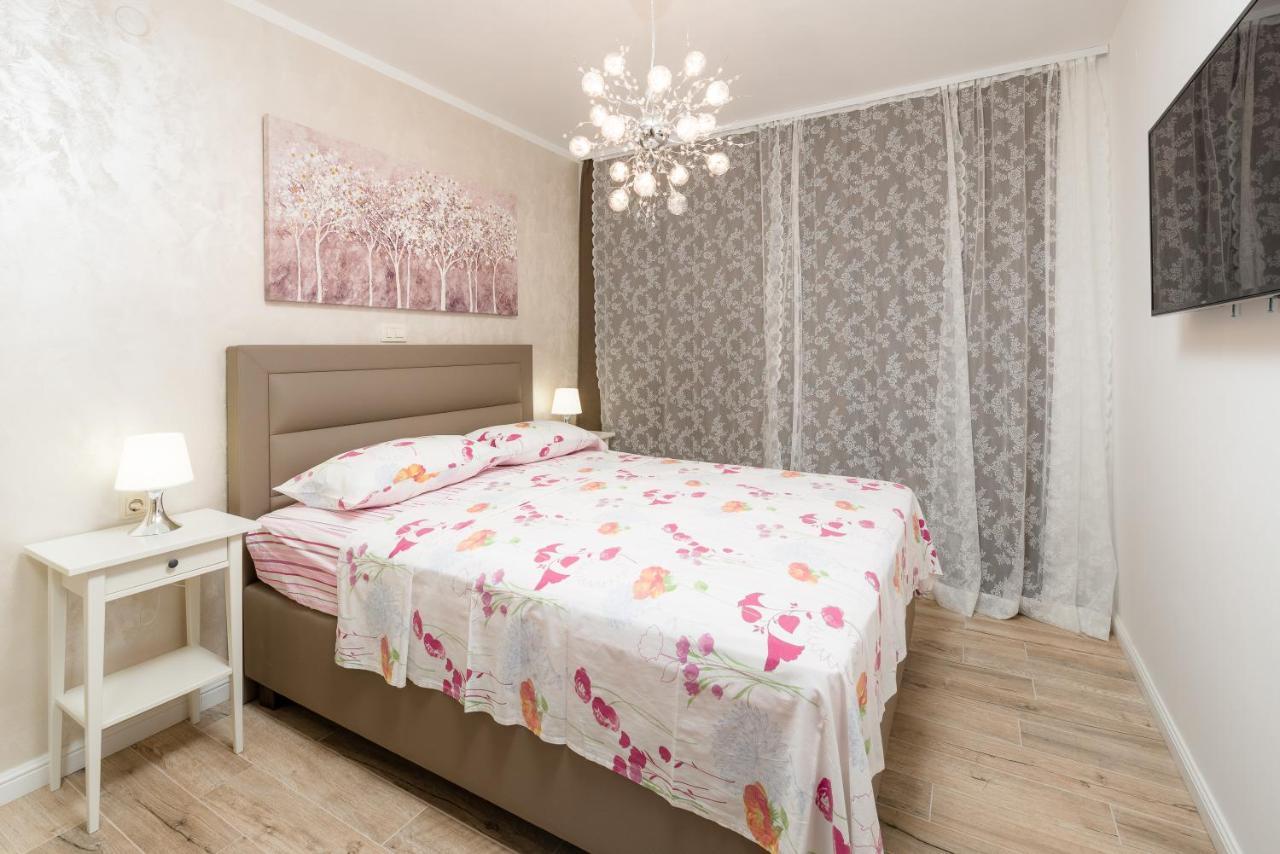 Luxury Bellavista Amazing Sea Holidays With Private Beach & Parking ميلنا المظهر الخارجي الصورة