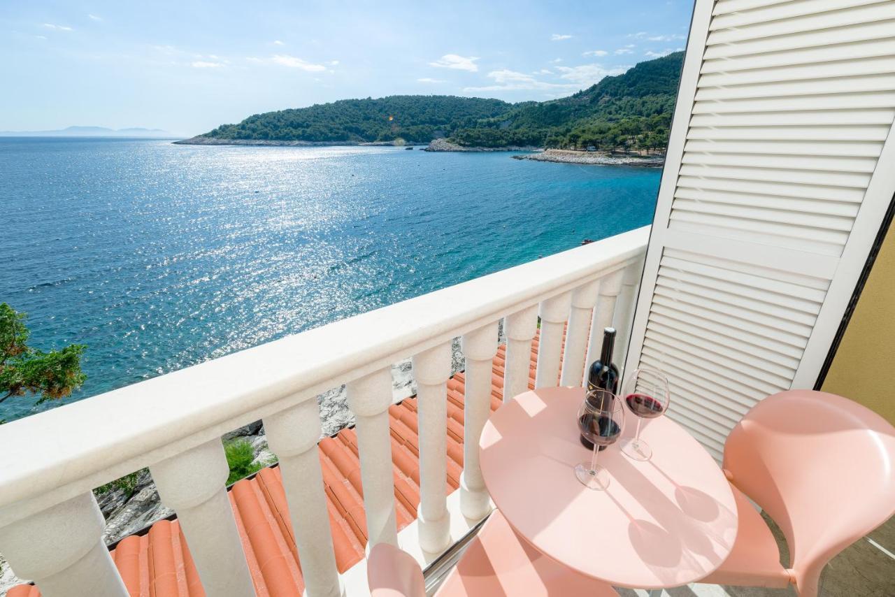Luxury Bellavista Amazing Sea Holidays With Private Beach & Parking ميلنا المظهر الخارجي الصورة