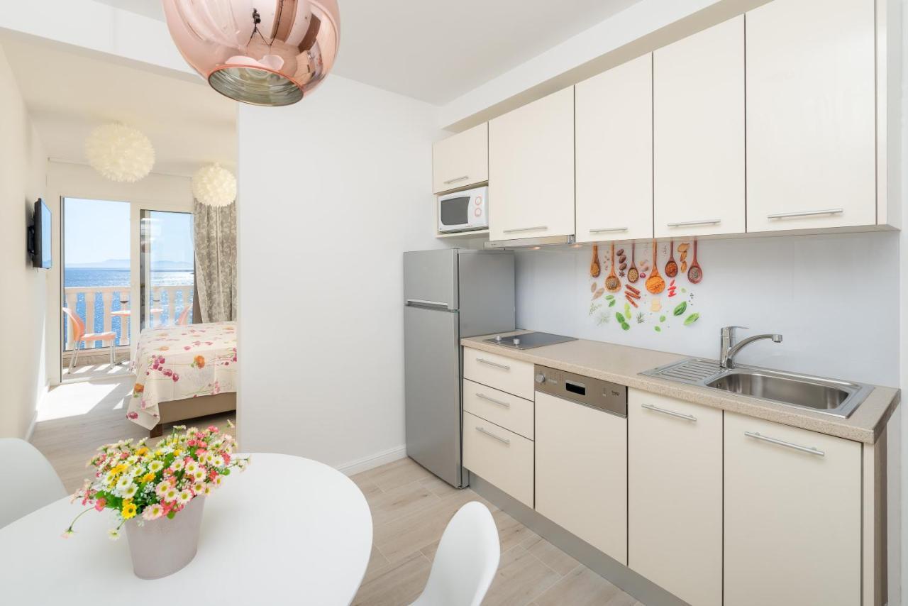 Luxury Bellavista Amazing Sea Holidays With Private Beach & Parking ميلنا المظهر الخارجي الصورة