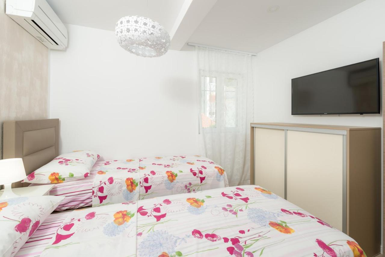 Luxury Bellavista Amazing Sea Holidays With Private Beach & Parking ميلنا المظهر الخارجي الصورة