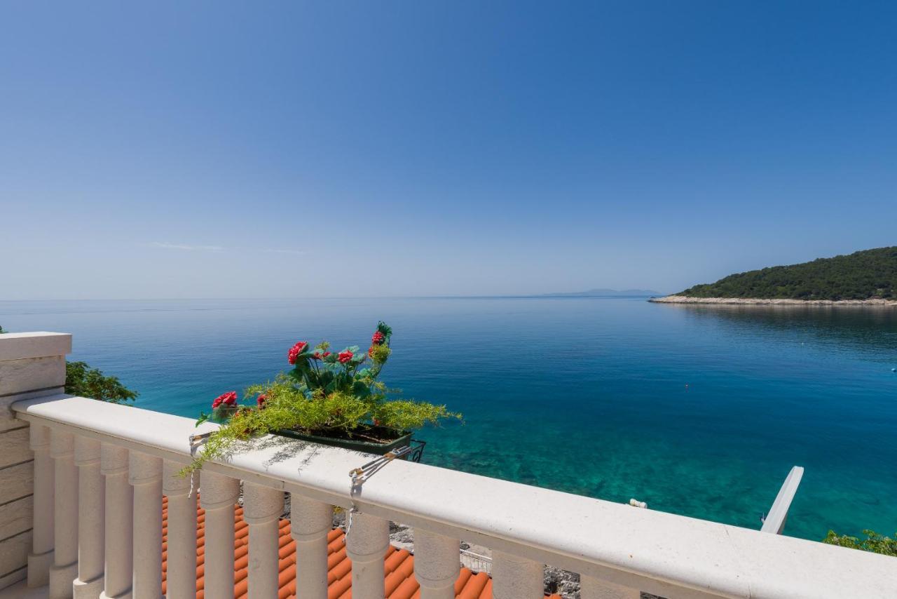 Luxury Bellavista Amazing Sea Holidays With Private Beach & Parking ميلنا المظهر الخارجي الصورة