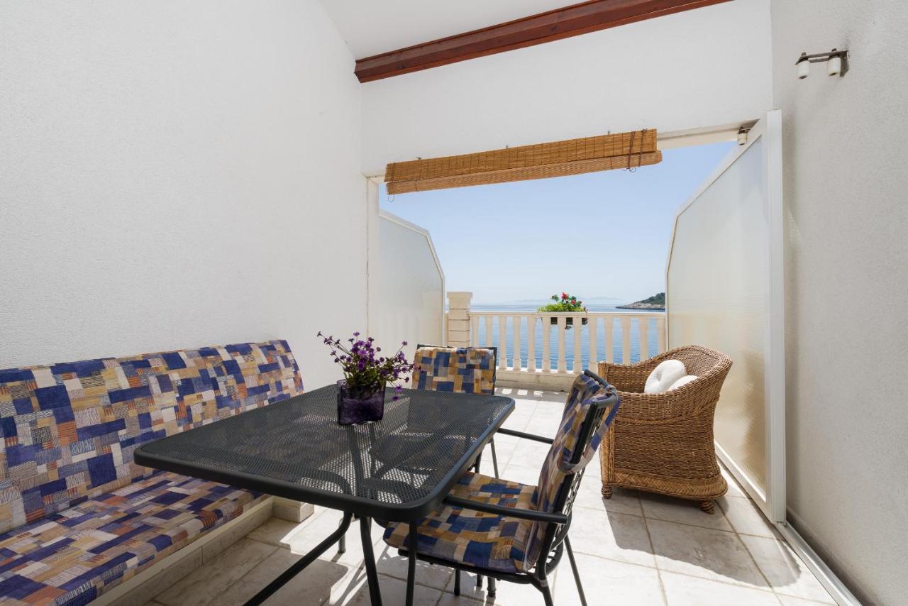 Luxury Bellavista Amazing Sea Holidays With Private Beach & Parking ميلنا المظهر الخارجي الصورة