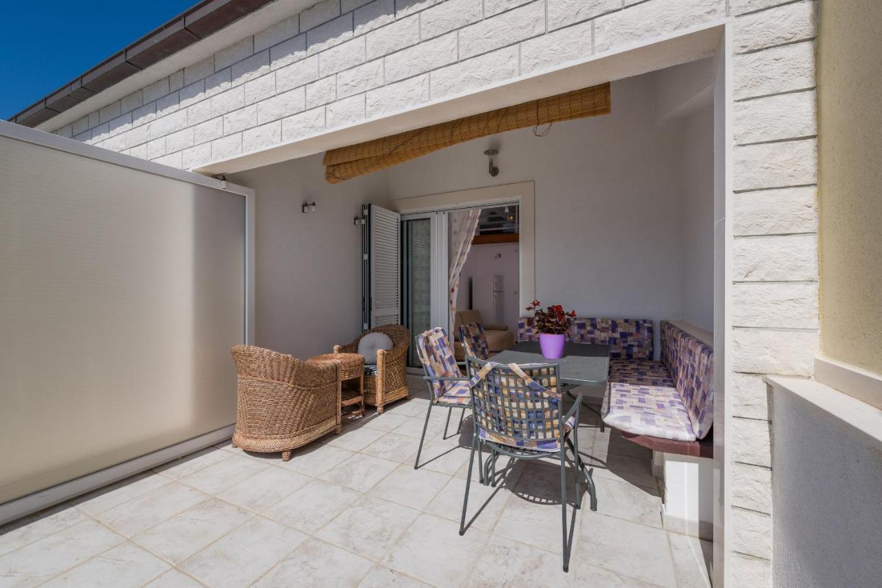Luxury Bellavista Amazing Sea Holidays With Private Beach & Parking ميلنا المظهر الخارجي الصورة