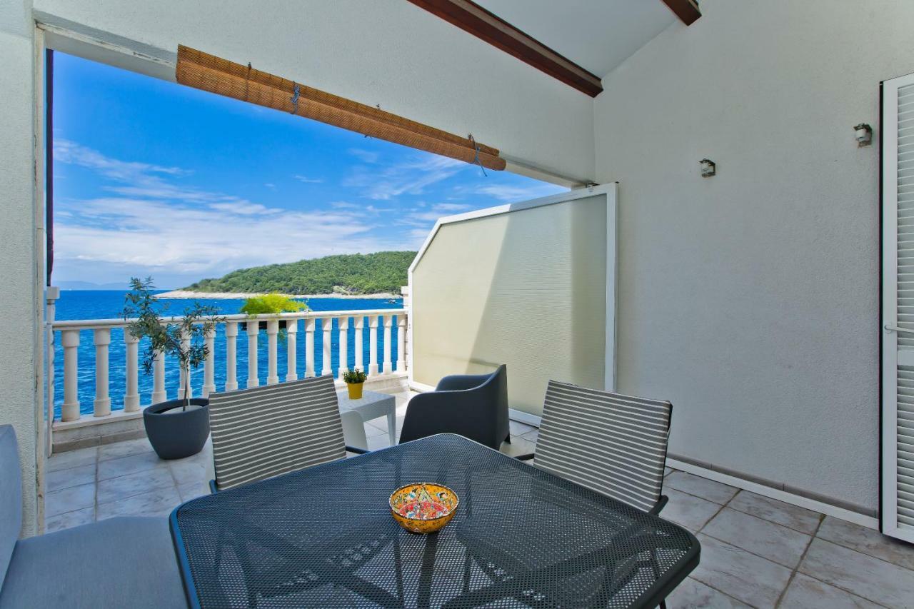 Luxury Bellavista Amazing Sea Holidays With Private Beach & Parking ميلنا المظهر الخارجي الصورة